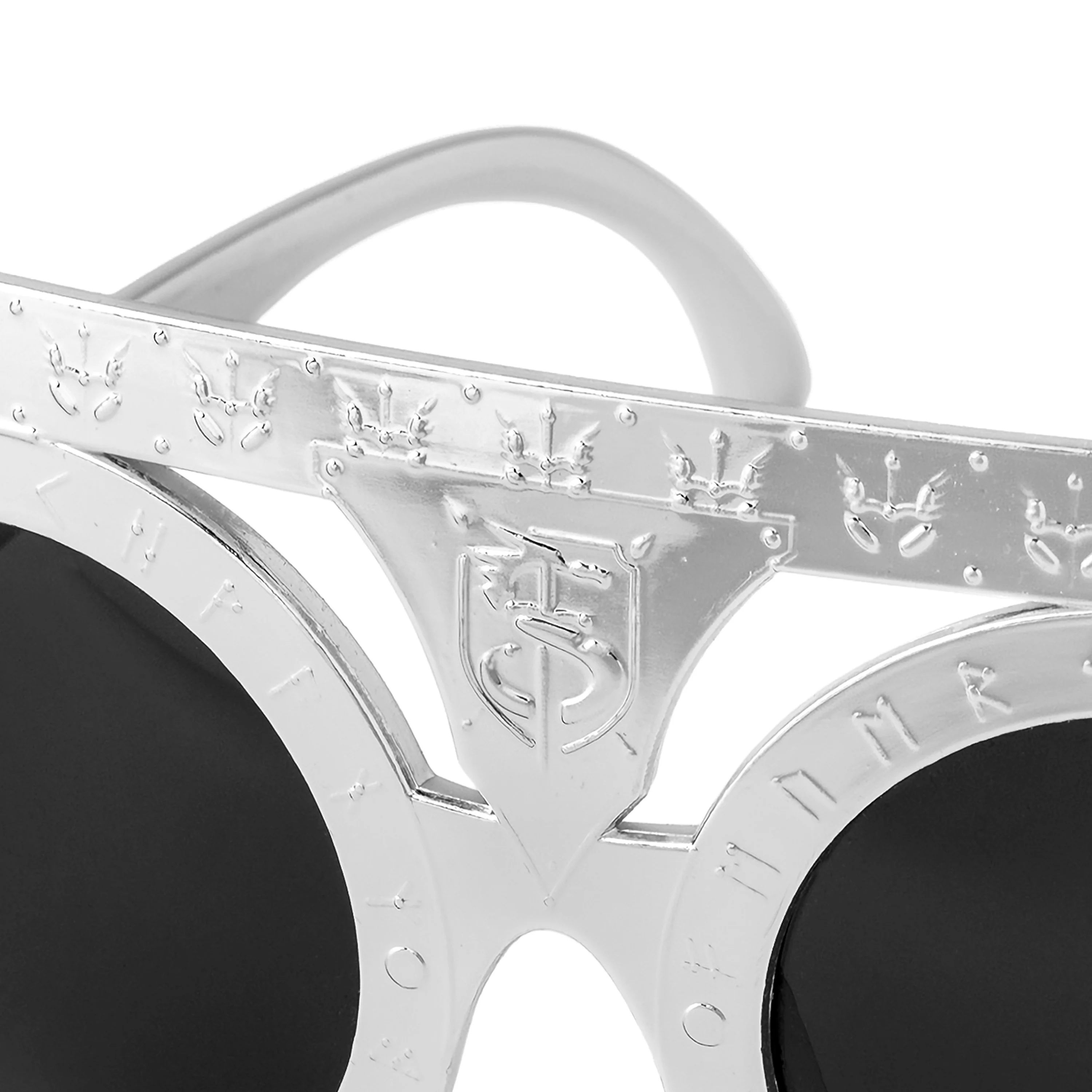 Knightclub - Image 2